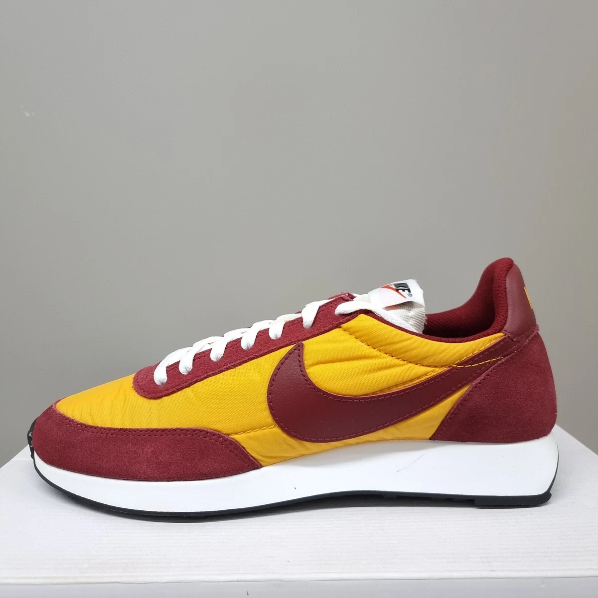 Air tailwind 79 trainers top