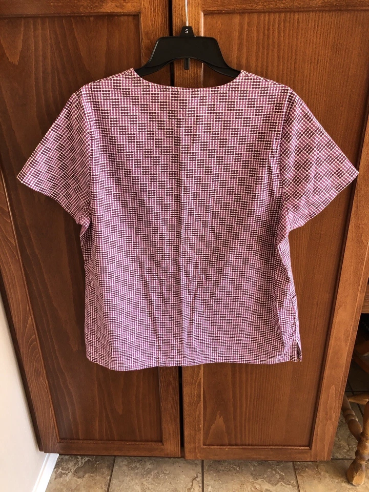 Rampage Medical Apparel Women’s Multicolor Scrub Top Size Large Pink Purple - Image 4 of 4