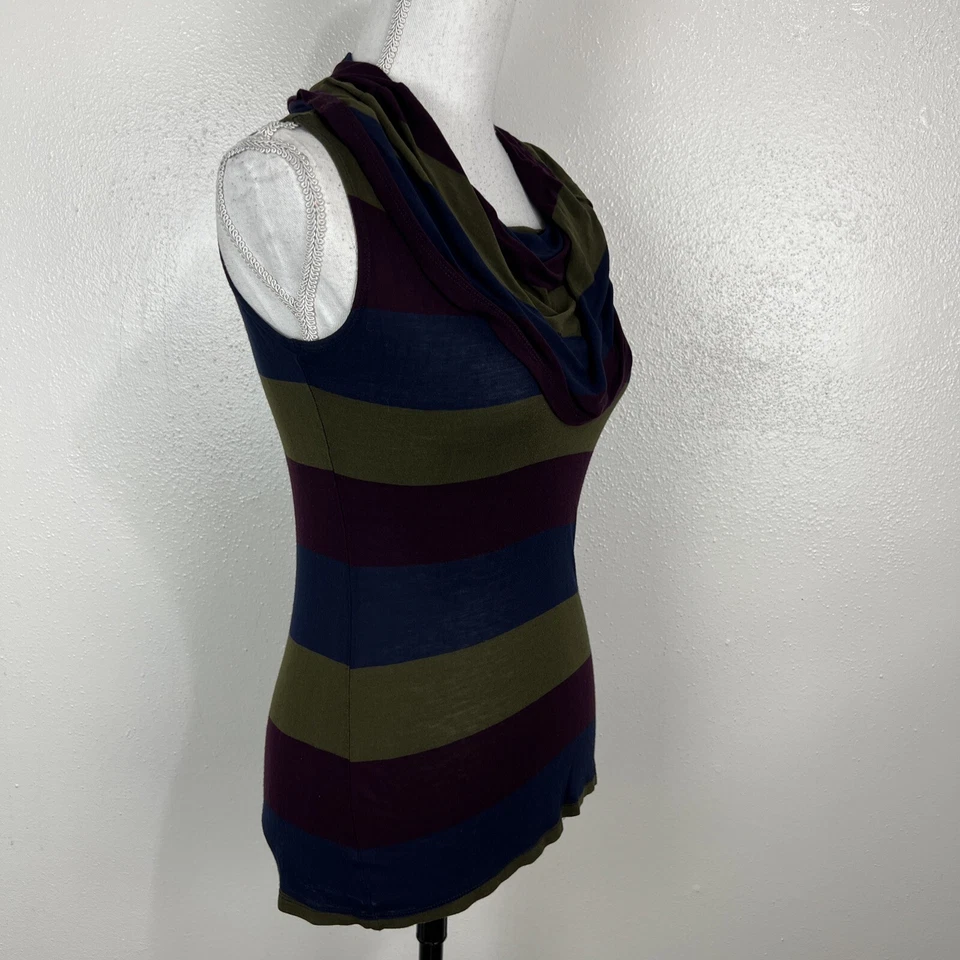 Camiseta sin mangas Rebecca Beeson para mujer 2 azul verde a rayas capucha cuello sin mangas elástica Foto 3 de 4