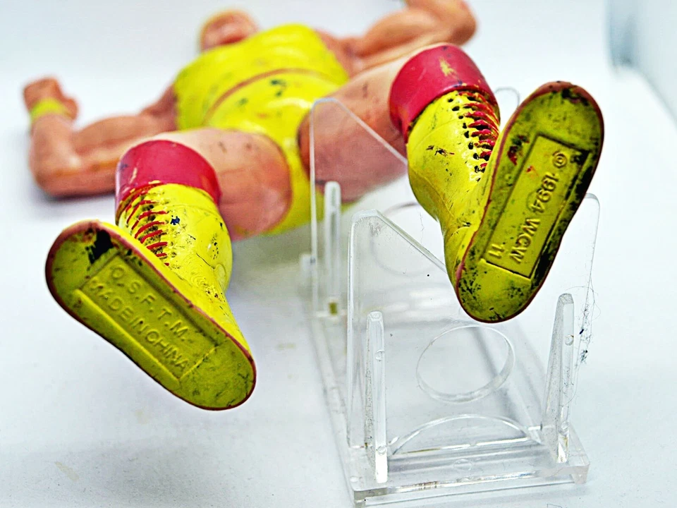 1994 年 WCW 绿巨人霍根摔跤人偶很好 — 第 2/2 张图片