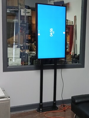 DIGITAL DISPLAY FOR ADVERTISEMENT (43'' Window Display Ultra) OFFICE PICKUP ONLY 