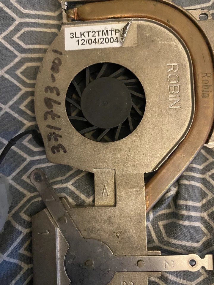 371796-001 HP COMPAQ NX9030 CPU HEATSINK WITH FAN 371796-001 - Image 4 of 4