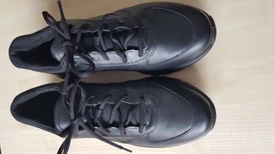 modische Herren Freizeitschuhe Gr. 43, schwarz, Marke Ecco, Gore Tex