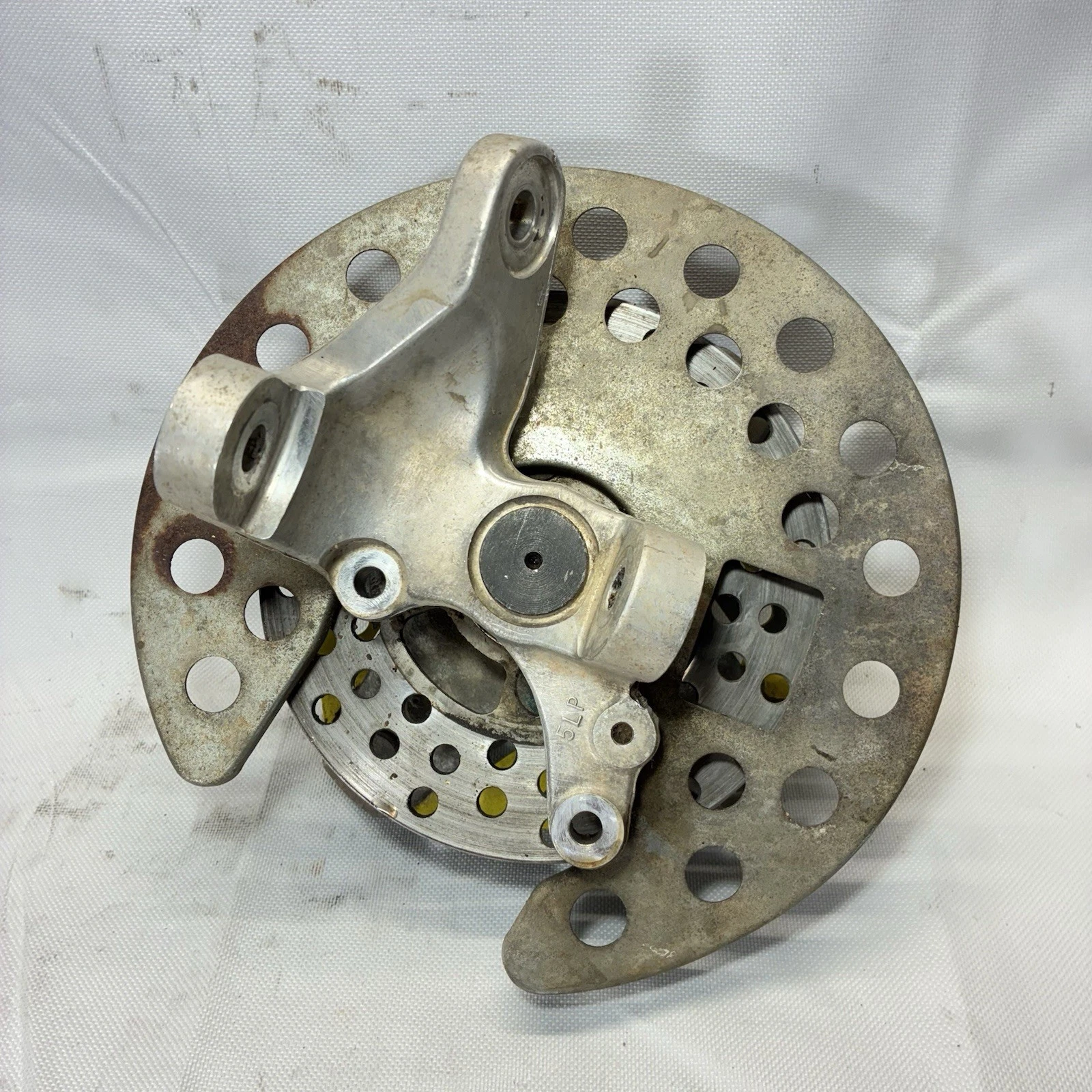 01-05 YAMAHA RAPTOR YFM 660 Front Right Wheel Hub W/ Rotor Spindle
