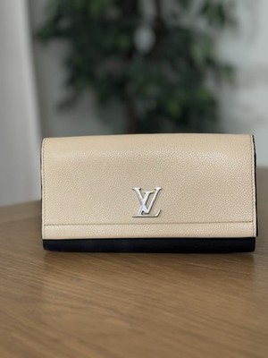 Authentic Louis Vuitton LV lockme II Wallet  Leather Silver LV Hardware