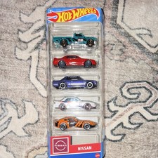 Hot Wheels Nissan Series 1:64 Diecast Car Set Multicolor 5-Pack HLY73