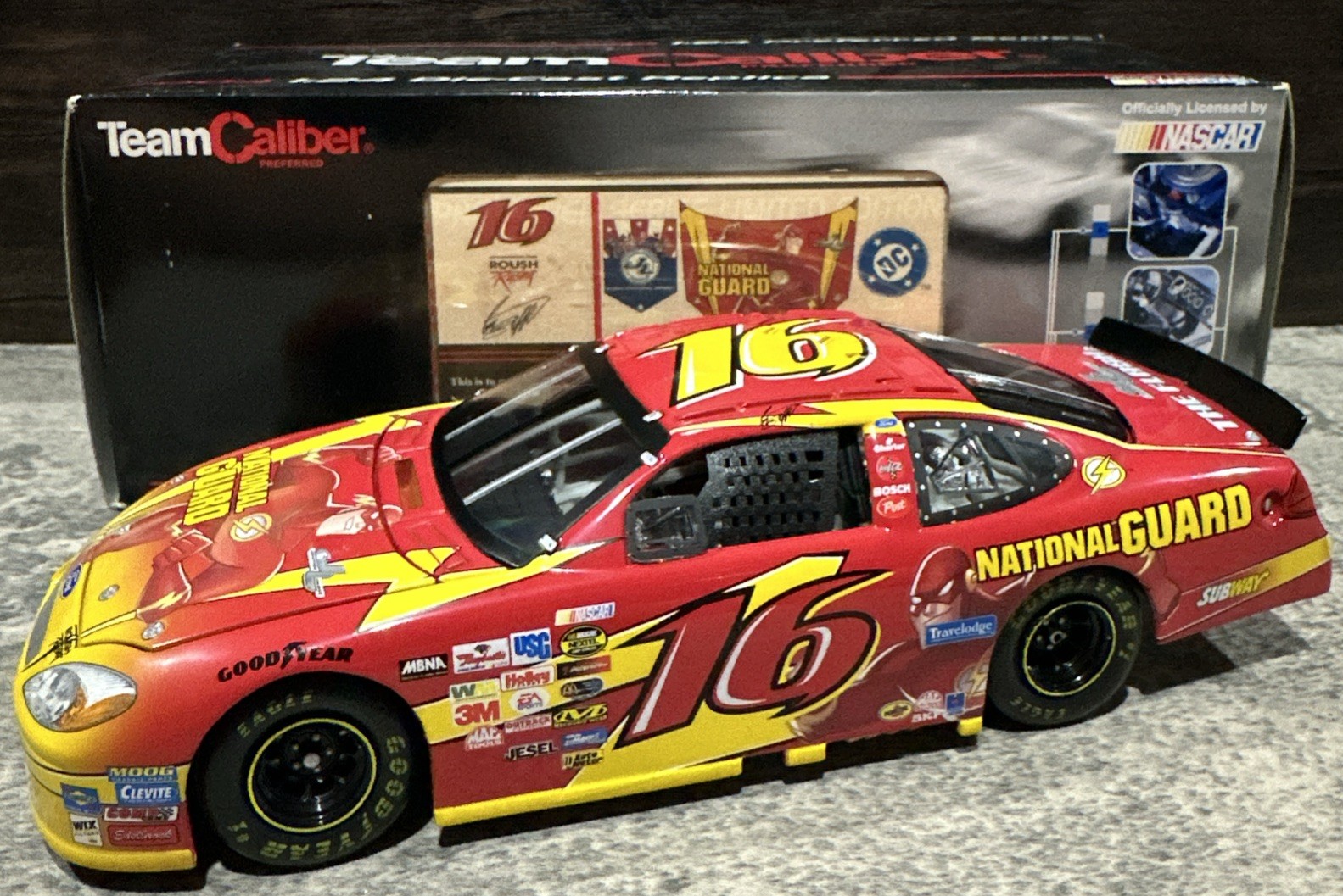2004 Greg Biffle #16 Justice League Flash 1/24 Team Caliber Preferred Nascar