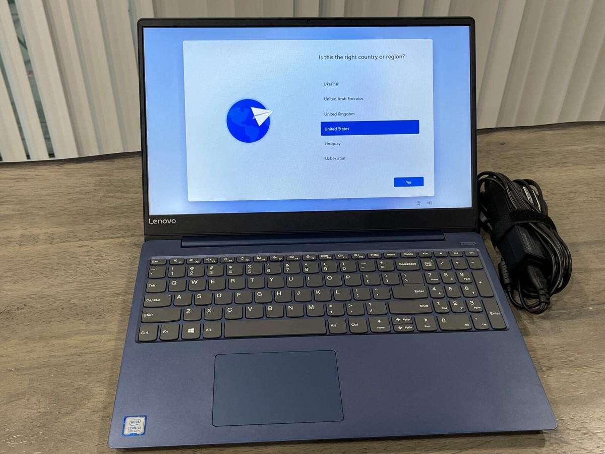 Lenovo IdeaPad 330S-15IKB i3-8130U 2.2GHz 4GB RAM 1.0TB HDD Lenovo IdeaPad 330S-15IKB i3-8130U 2.2GHz 4GB RAM 1.0TB HDD