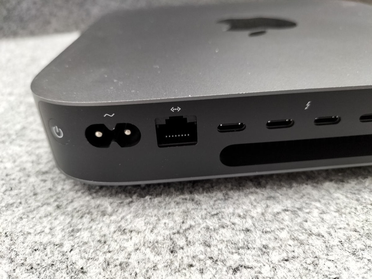 Apple Mac Mini 2018 Core i5 3.0GHz 32GB RAM 256GB SSD Good Apple Mac Mini 2018 Core i5 3.0GHz 32GB RAM 256GB SSD Good