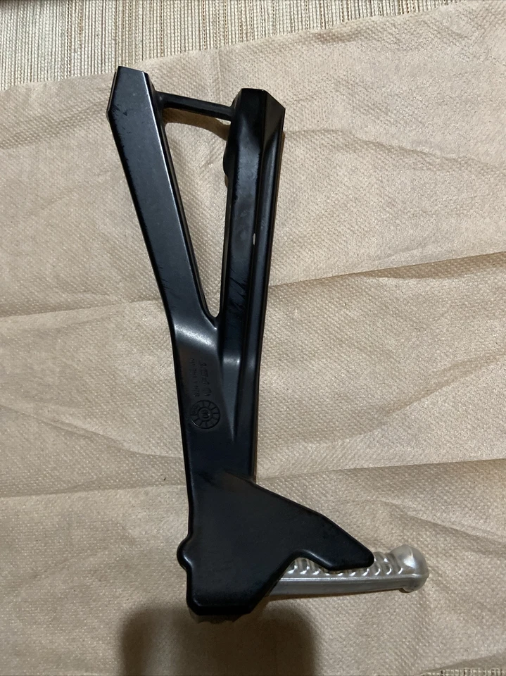 Soporte pasajero derecho y soporte de clavija Ducati 1198SP 1198 09-11 848 1098 Foto 2 de 2