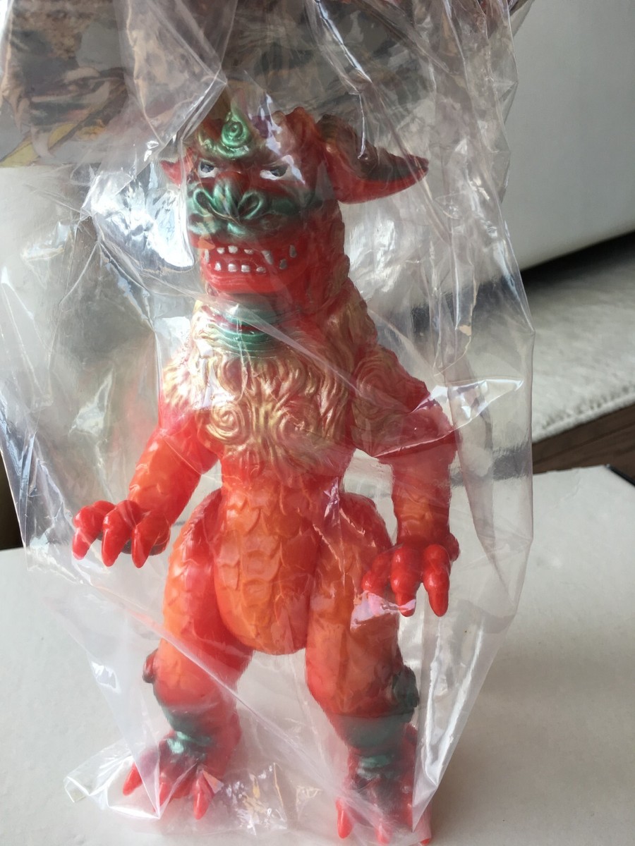 King Caesar Marmit Toy Festival 2004 Limited Edition Red Molding