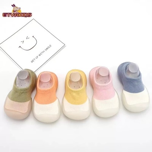 1 Pair Baby First Walker Shoes – Non-slip Soft Sole Knit Booties for Newborns