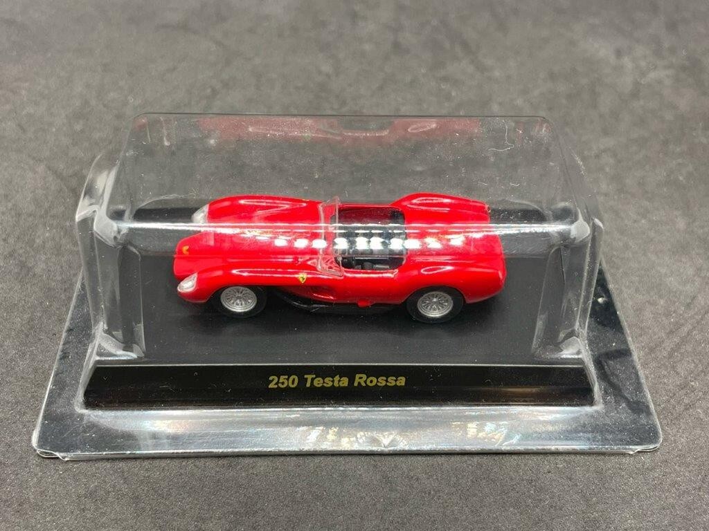 Kyosho 1/64 Ferrari collection 8 250 Testa Rossa Red diecast