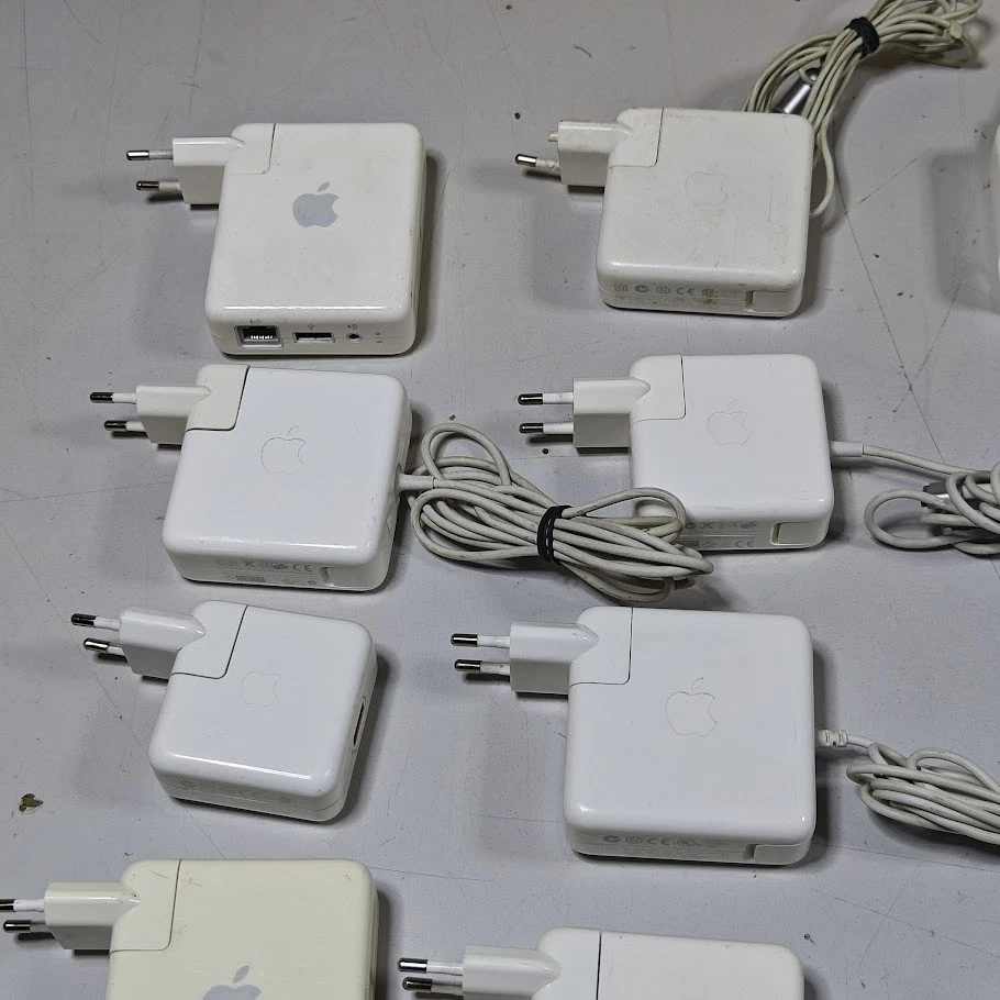 Los Von 15 Apple Netzteilen - Ungetestet, Verschiedene Modelle, Gebraucht - Bild 2 von 4