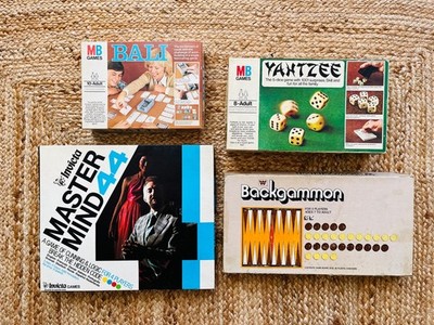 Konvolut 4 x Vintage 70er Jahre Spiele - Backgammon / Bali / Mastermind / Yahtzee