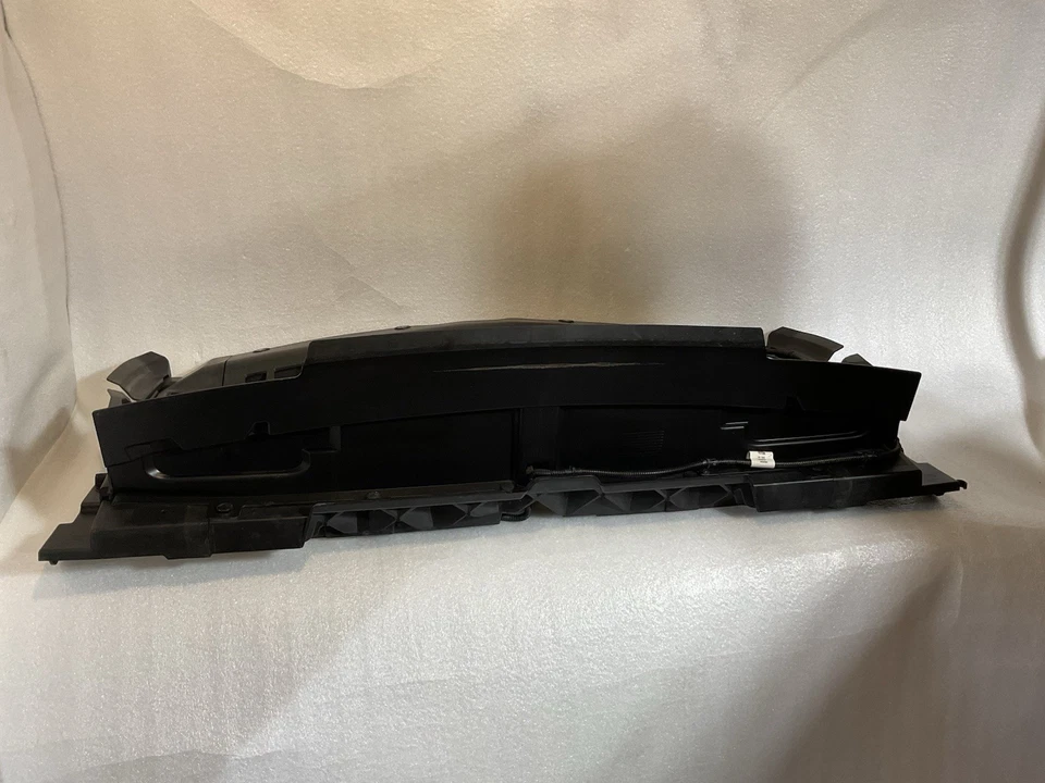 GMC YUCON/CADILLAC ESCALADE/CHEVY TAHOE 2021/2023 OBTURADOR RADIADOR Foto 4 de 4