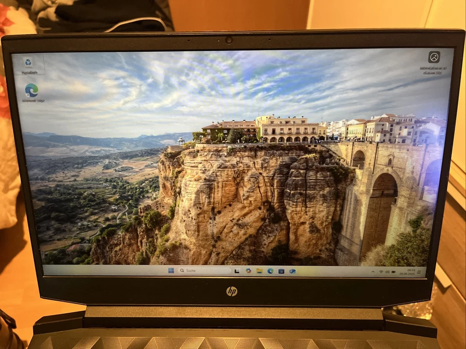 HP Pavilion Gaming Laptop 15-ec1216ng - Bild 3 von 4