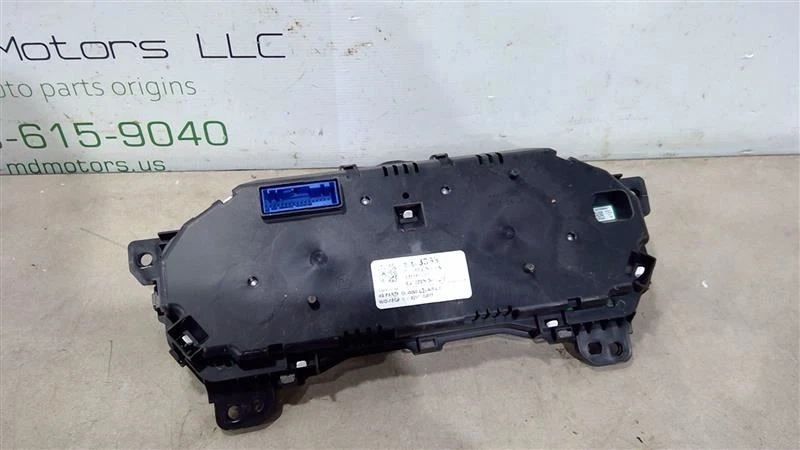 2018-2021 BUICK ENCLAVE SPEEDOMETER HEAD/CLUSTER 84476963 - Image 2 of 4