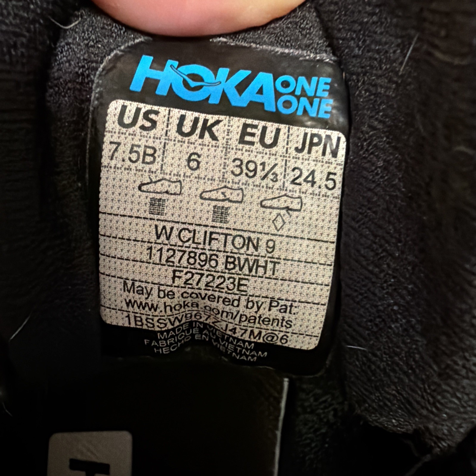 Hoka Women's Clifton  9 Running Shoes - Women's Size 7.5 - Black thumbnail 4