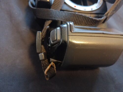 Pentax SF1n Camera Body Untested - Picture 5 of 6