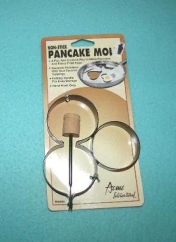 Non-Stick Pancake Mold - New on Card - Circles
