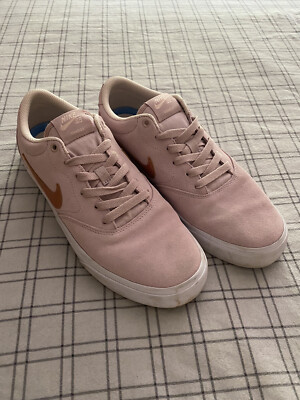 wmns nike sb charge suede