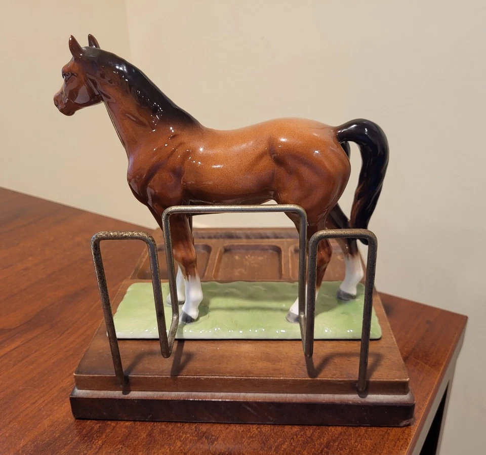 Bandeja organizadora de correo de escritorio de madera vintage con caballo de cerámica 9x7 ÚNICA Foto 2 de 4