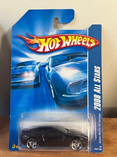 2008 Hot Wheels #50 All Star 10/36 ASTON MARTIN V8 VANTAGE Blue and Black - Picture 5 of 7