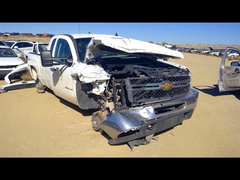 Used Fuel Injection Throttle Body fits: 2013 Chevrolet Silverado 2500 pickup Thr - Imagem 2 de 4