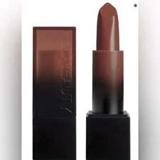HUDA BEAUTY Power Bullet Cream Glow Hydrating Lipstick AMORE