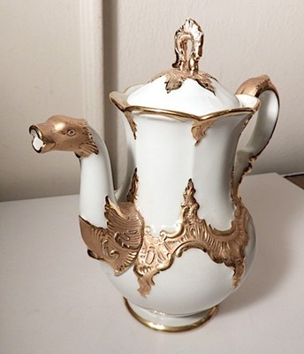 Meissen FORM B Small Coffee/Chocolate Pot with Dragon Spout, Crossed Swords Mark