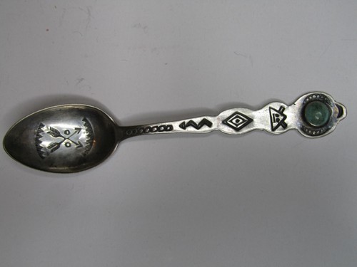 Vintage Sterling Silver Souvenir Spoon Native American Turquoise 4.25" - Picture 2 of 4