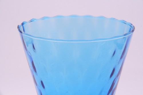 Diamond Optic Pedestal Empoli Vase Blue 6-5/8" Vintage MCM Art Glass - Picture 4 of 8