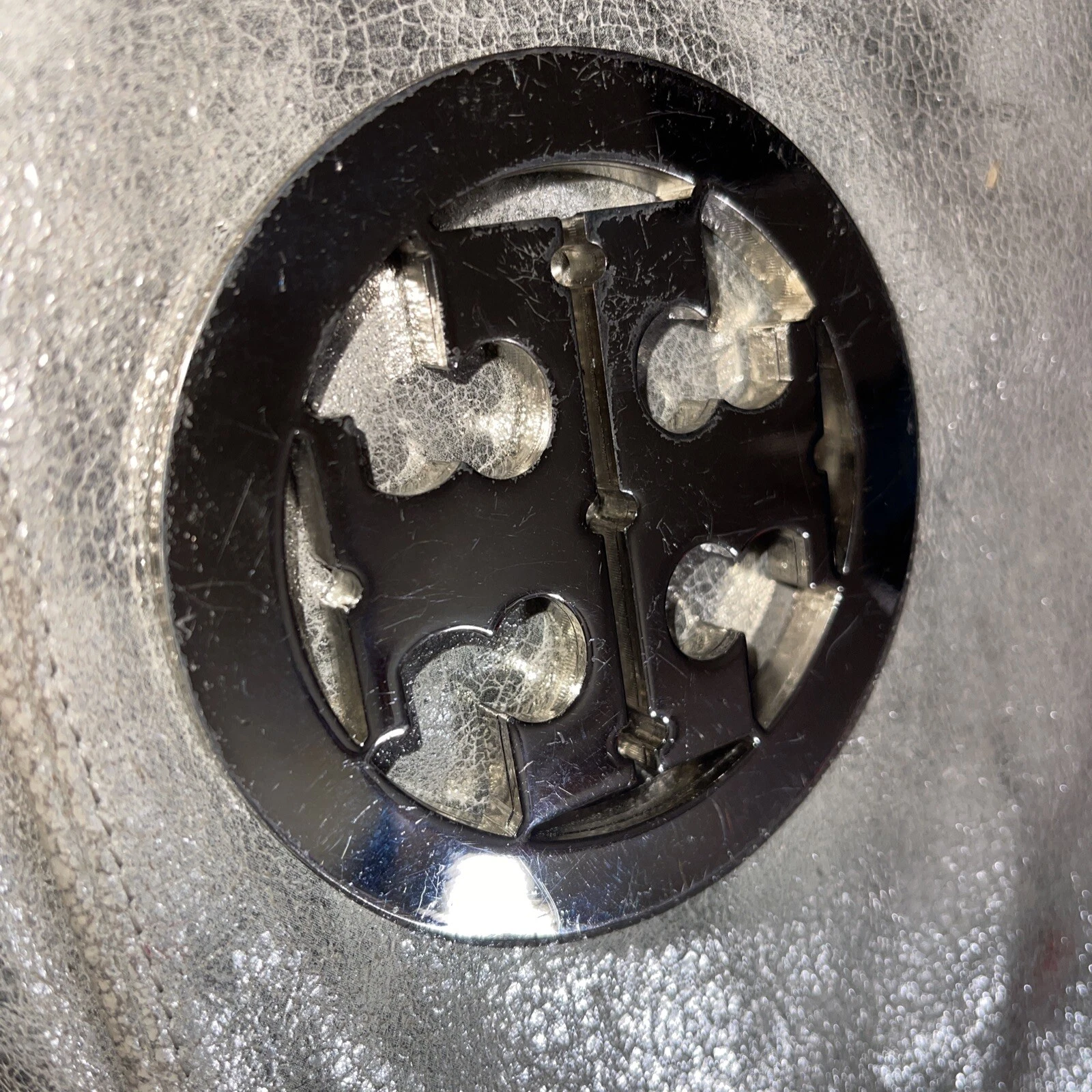 Borsa a tracolla iconica Tory Burch argento in pelle morbida