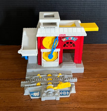 GeoTrax Train Fisher Price Working Town Railway Mill Factory Geo Trax Mattel