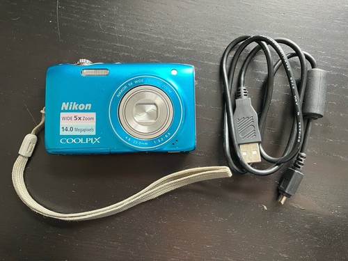 Nikon Coolpix S3100 blue compact camera - tested working - lens retract issue