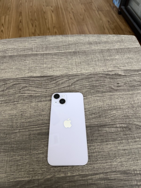 Apple iPhone 14 256GB Purple with accessories