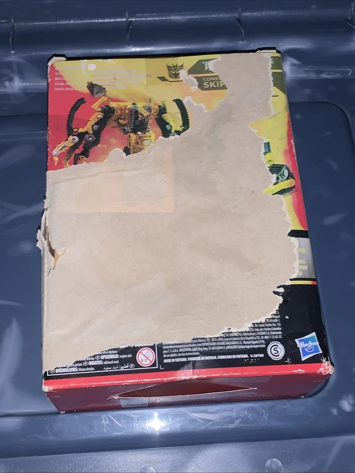 Figura de acción Hasbro The Fallen Constructicon Skipjack 6,5’ - Caja dañada E7214 Foto 2 de 2