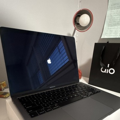 Apple MacBook Air 13in 2020 Space Gray M1 8GB RAM 256GB SSD Laptop