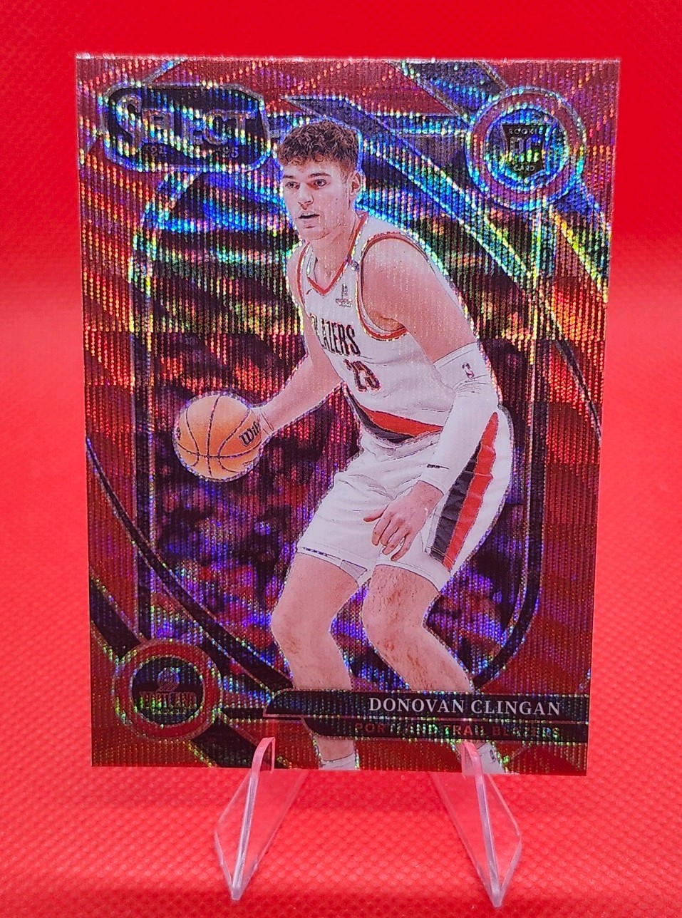 2024-25 Panini Select - Courtside Donovan Clingan #270 Red Wave Prizm (RC)