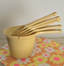 5 Yellow Foley Measuring Cups, Complete Set, Vintage Kitchenware