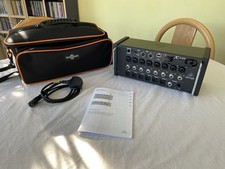 Behringer x Air XR16 16 Input P.A With Gig Bag