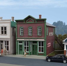 Walthers Cornerstone 1/87 HO Scale MAIN STREET CLEANERS w/ LED Interior Lighting