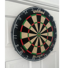 Winmau Blade 5 Dual Core Professional Dartboard for Tournament and Home Play