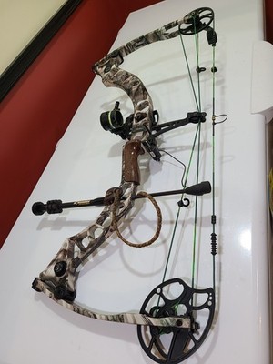 Mathews Z3 50 to 60 lb limbs 28 inch draw. Bare bow. No accesseries