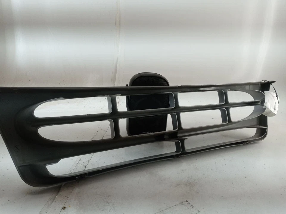 Parrilla para furgoneta E150 E250 E350 E450 E550 Econoline Ford E-150 Club Wagon Foto 3 de 4