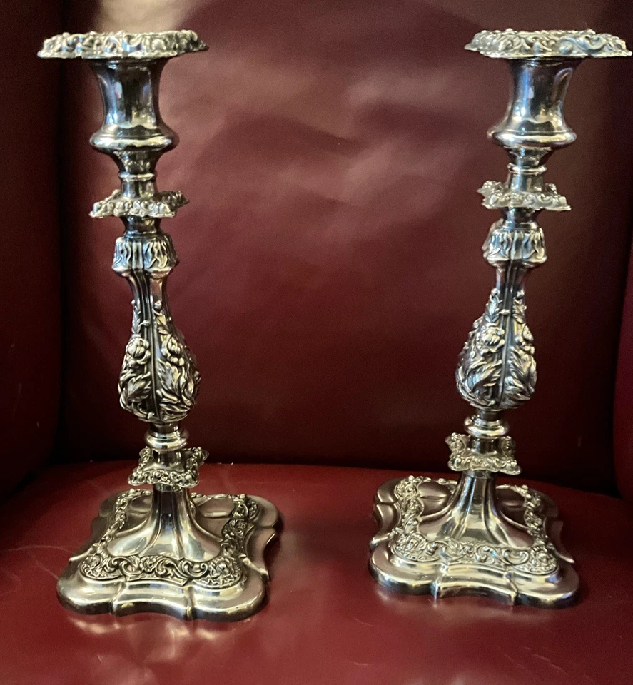 Par de candelabros antiguos Ellis-Barker de principios de 1912 plateados Foto 2 de 4