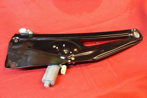 03-09 RANGE ROVER REAR RIGHT PASSENGER DOOR WINDOW REGULATOR LIFTER w MOTOR OEM - Picture 3 of 4