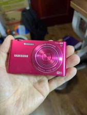 Samsung MV900f 16.1MP 5x Optical Zoom Flip-out Touch Screen Camera