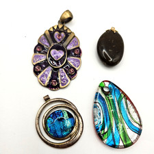 Bundle 4 Pendants Art Galss Stone Multicoloured